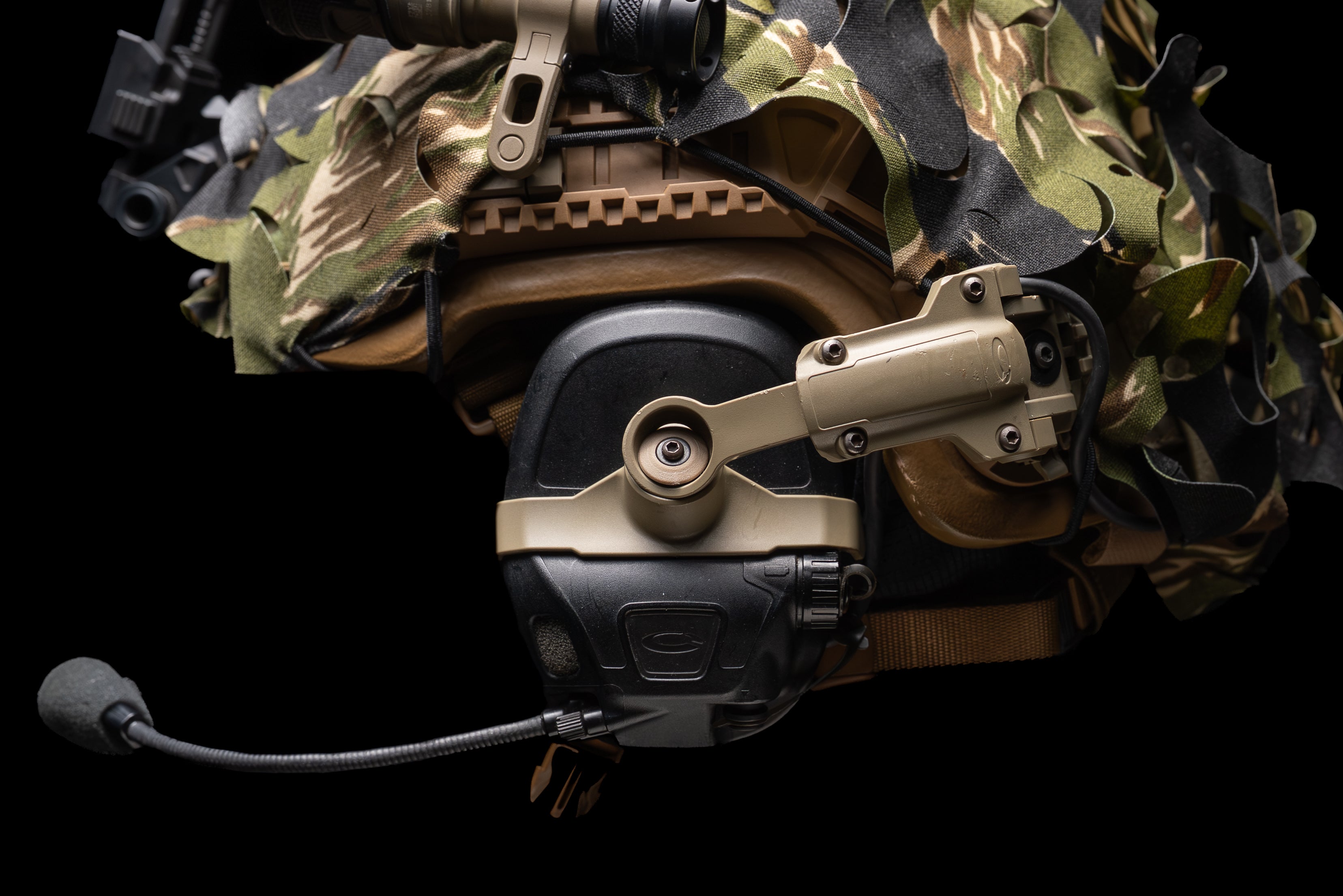 Ops-Core AMP Helmet Rail Mount Kit