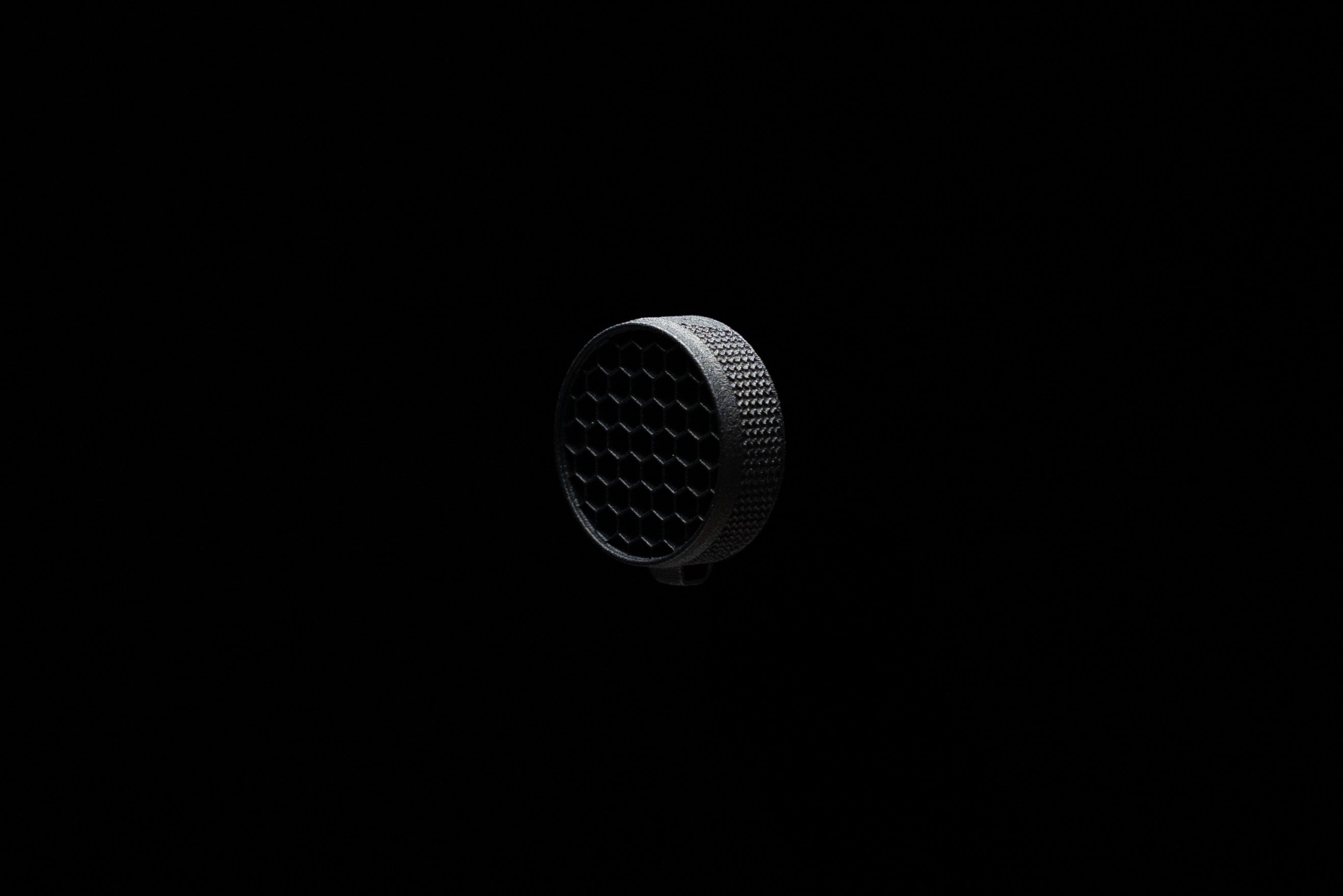 Aimpoint Macro HexCap™ | Anti Reflection Device Scope Cover