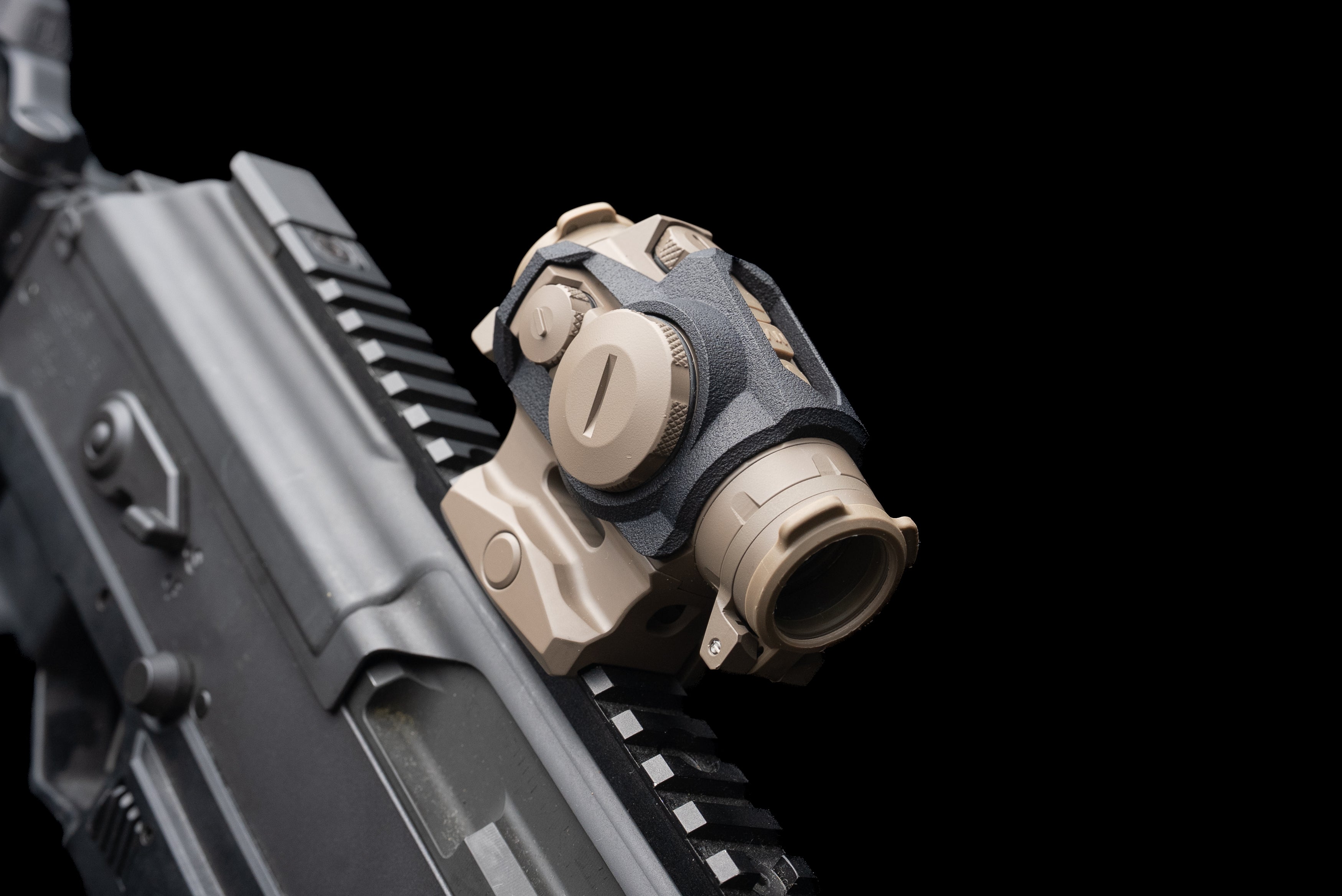 Sig Sauer Romeo4T PRO with Free Button Blocker