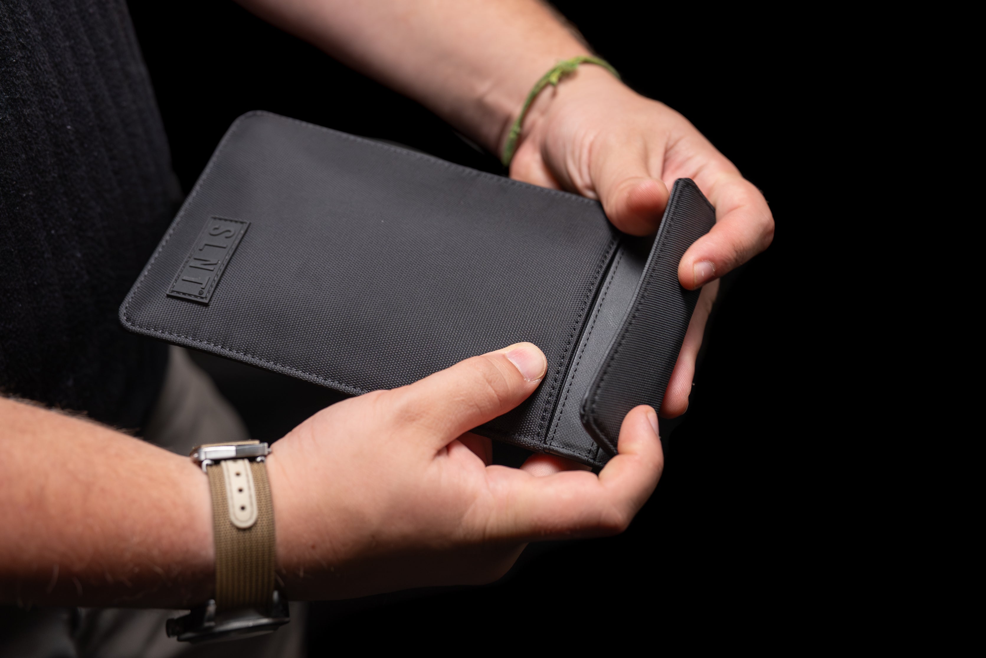 SLNT Faraday Phone Sleeve