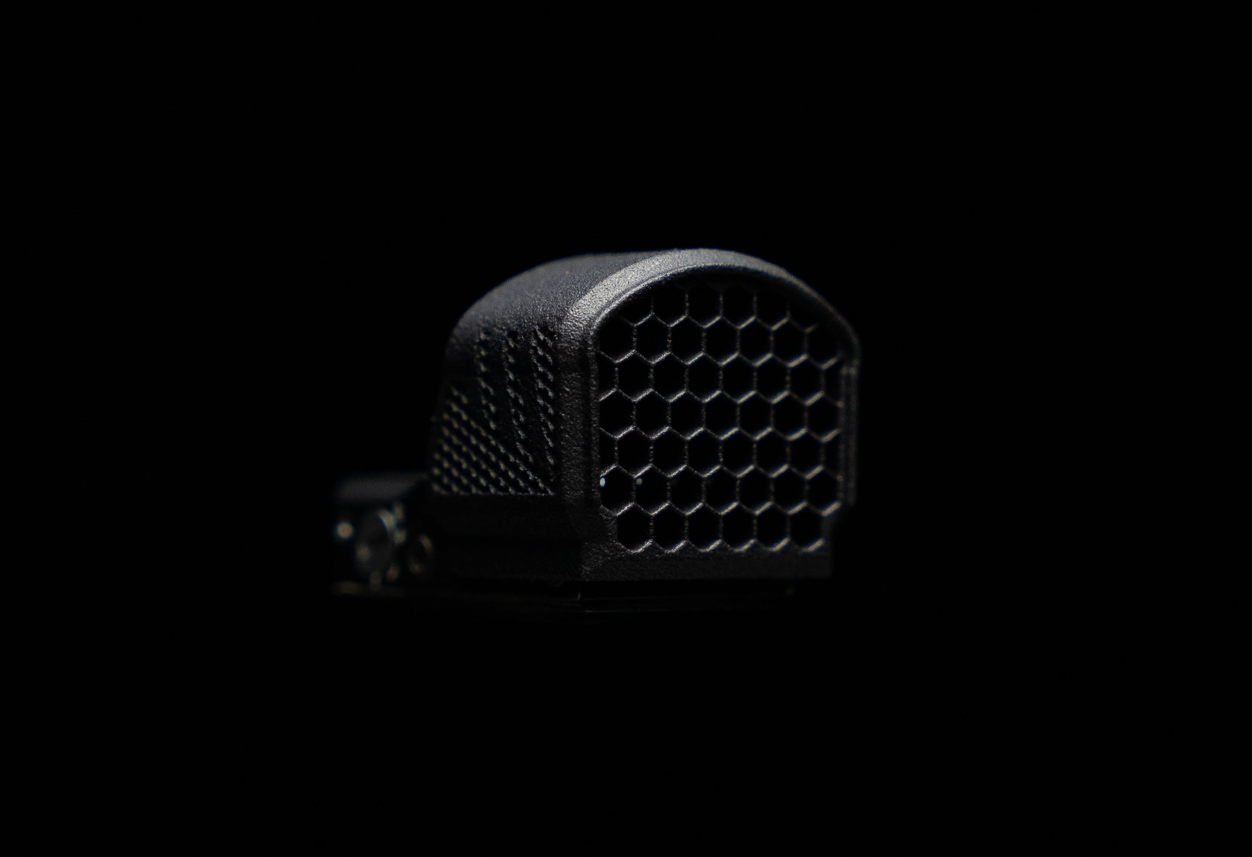 Leupold DPP HexCap™ | Anti Reflection Device Scope Cover