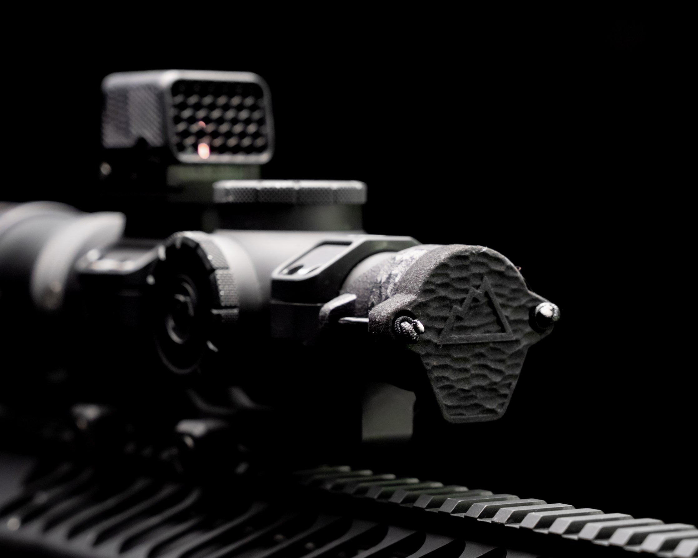 Scope Cap Pro scope cover with anti-reflection device on Primary Arms PLxC 1-8 LPVO with Holosun top dot and HexCap red dot cover